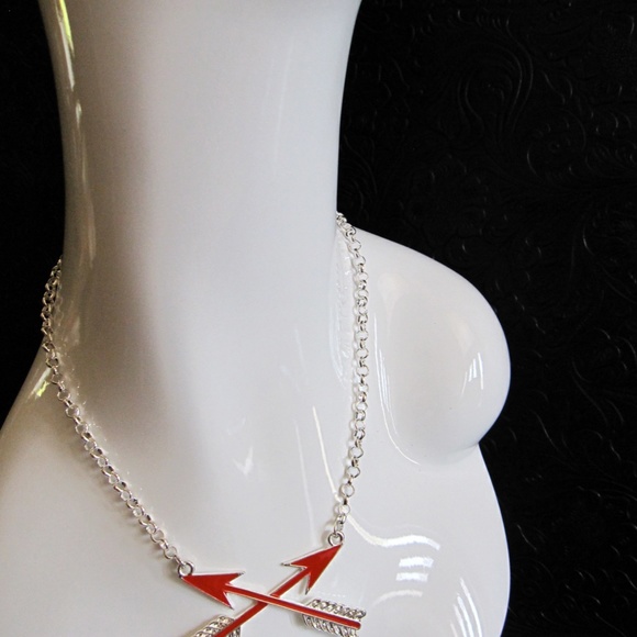 Red Crossed Cupids Arrows Necklace - Picture 3 of 3